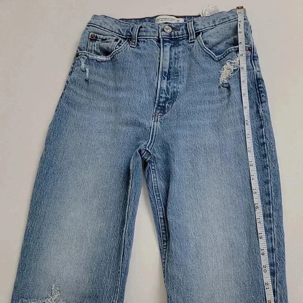 Abercrombie & Fitch Ultra High Rise Kick flare distressed jeans - Picture 4 of 13